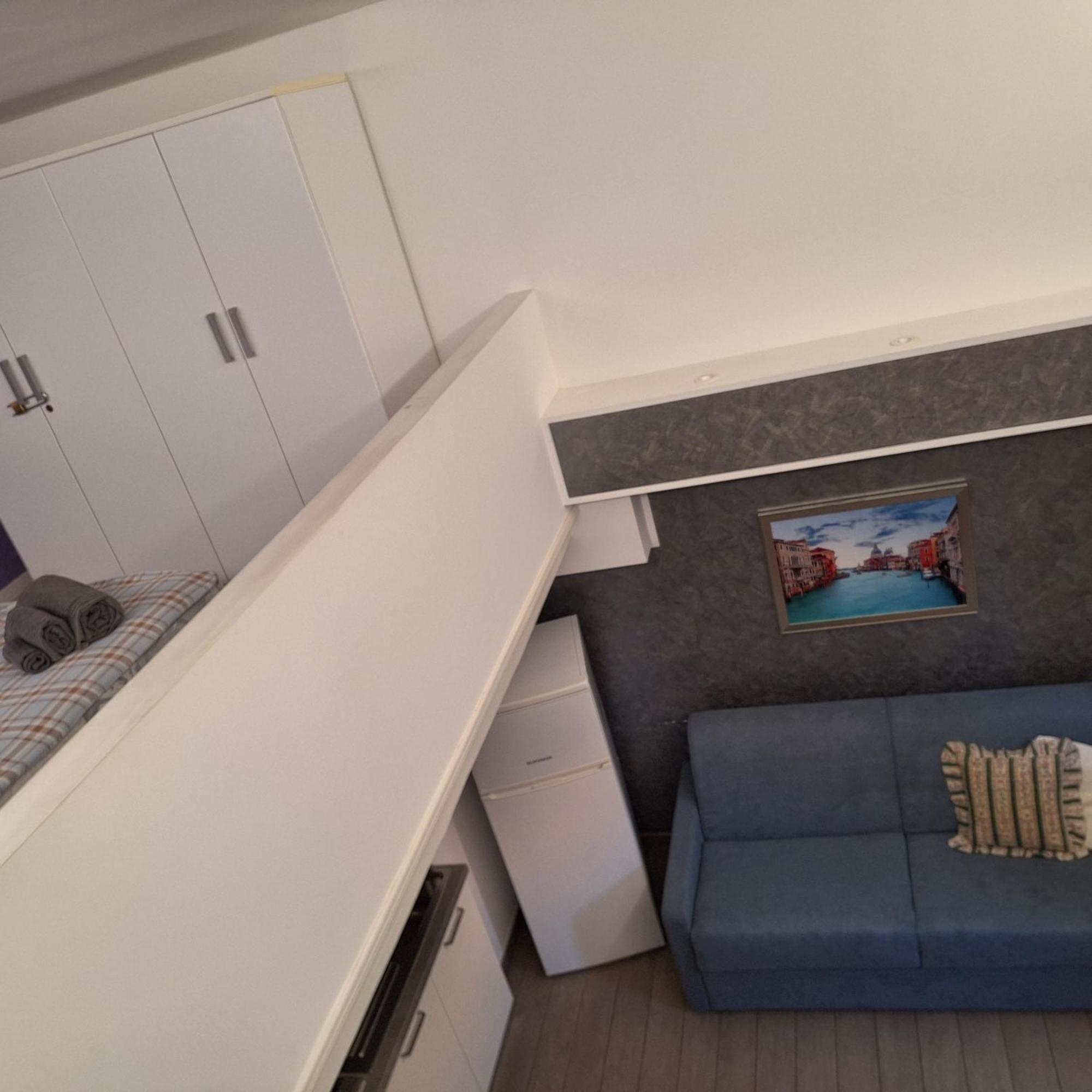 Apartment Rainbow House